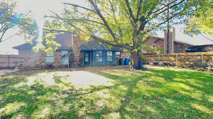 609 Main Street, Roanoke, TX 76262 - Image #3