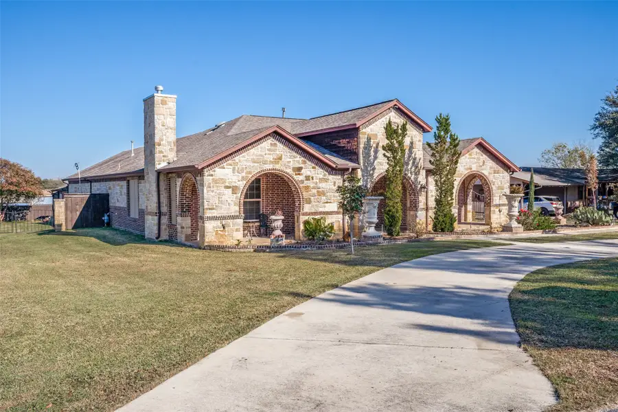 308 Sheri Lane, Roanoke, TX 76262 - Image #3