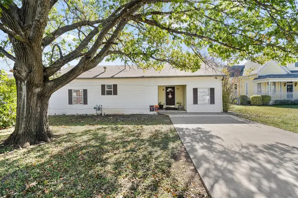 502 W 6th Street, McGregor, TX 76657