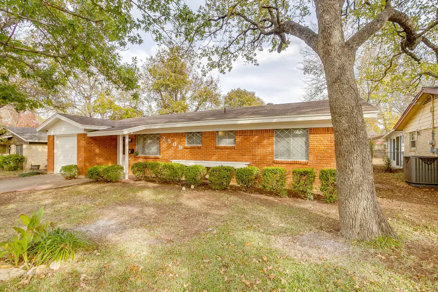 2509 Carten Street, Fort Worth, TX 76112 - Image #3