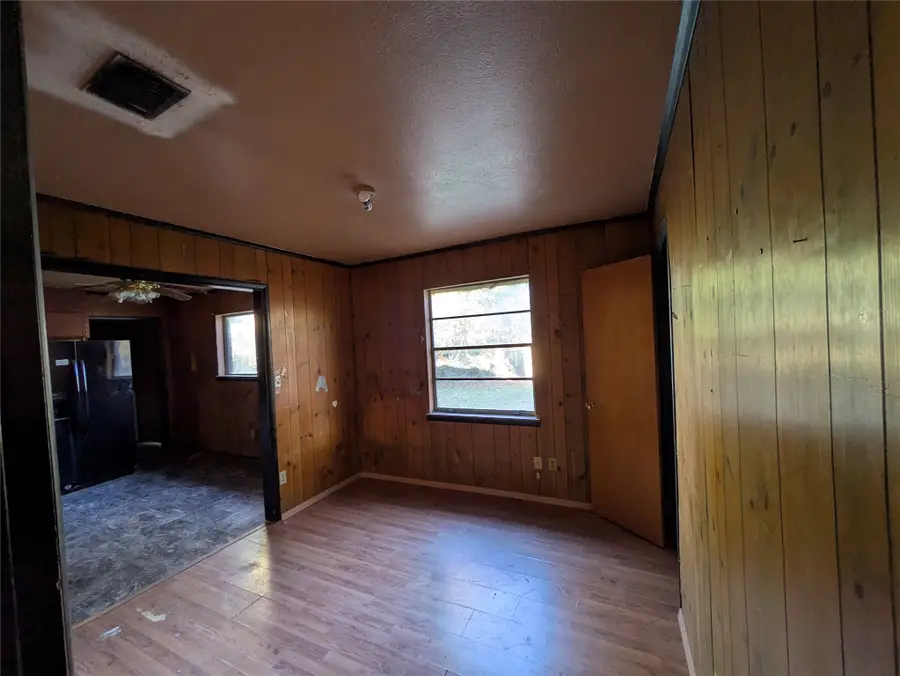 2209 Hooks Lane, Fort Worth, TX 76112 - Image #3