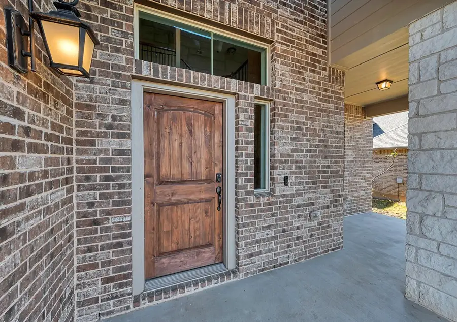 704 Salisbury Drive, Waco, TX 76712 - Image #3
