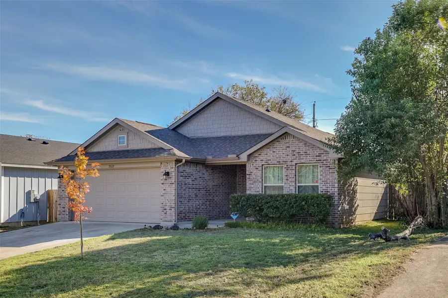 5527 Diaz Avenue, Fort Worth, TX 76107 - Image #3