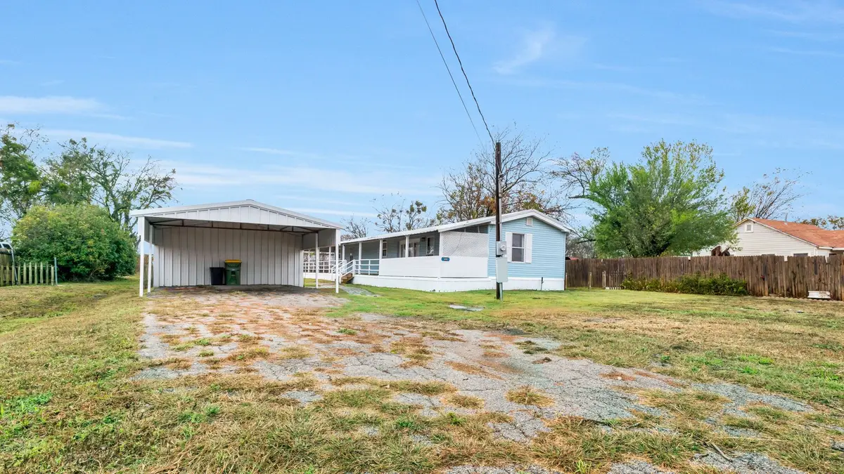 600 Mcduff Avenue, Grandview, TX 76050 - Image #1