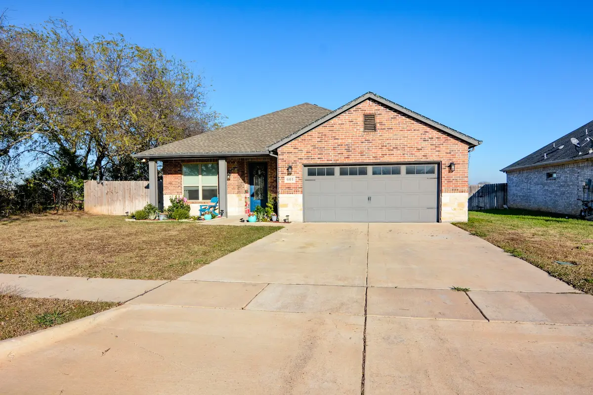 601 Mathew Street, Grandview, TX 76050 - Image #1