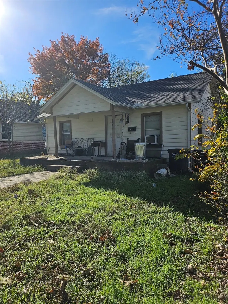 2517 Gould Avenue, Fort Worth, TX 76164 - Image #3