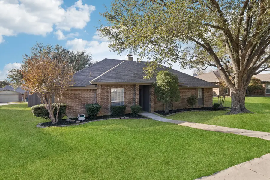 3705 Grasmere Drive, Carrollton, TX 75007 - Image #2