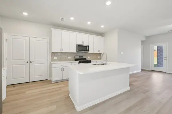 706 Leavenworth Drive, Princeton, TX 75071