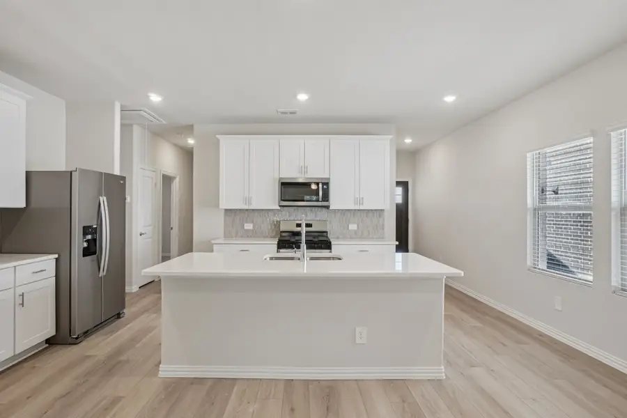 705 Leavenworth Drive, Princeton, TX 75071 - Image #3