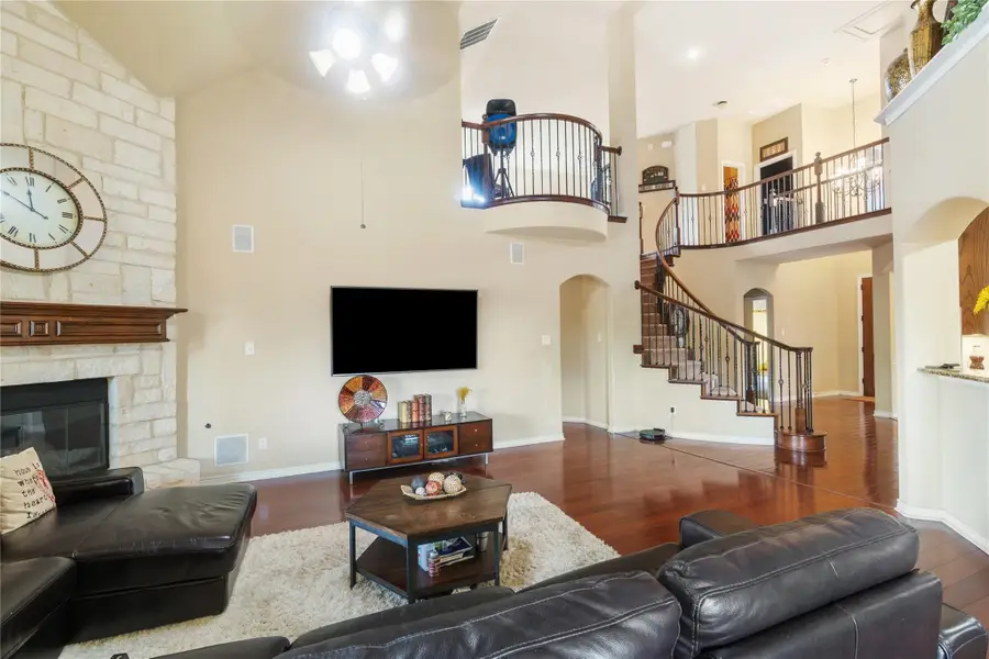 1107 Nimitz Drive, Duncanville, TX 75137 - Image #2