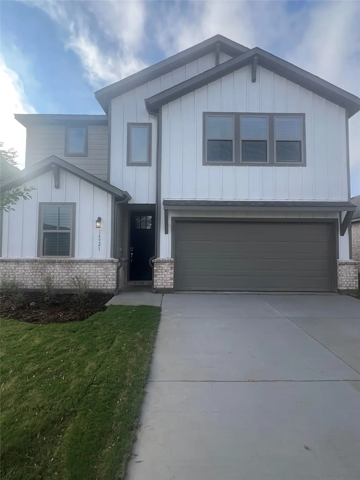 14921 Hierba Mora Drive, Fort Worth, TX 76052 - Image #1