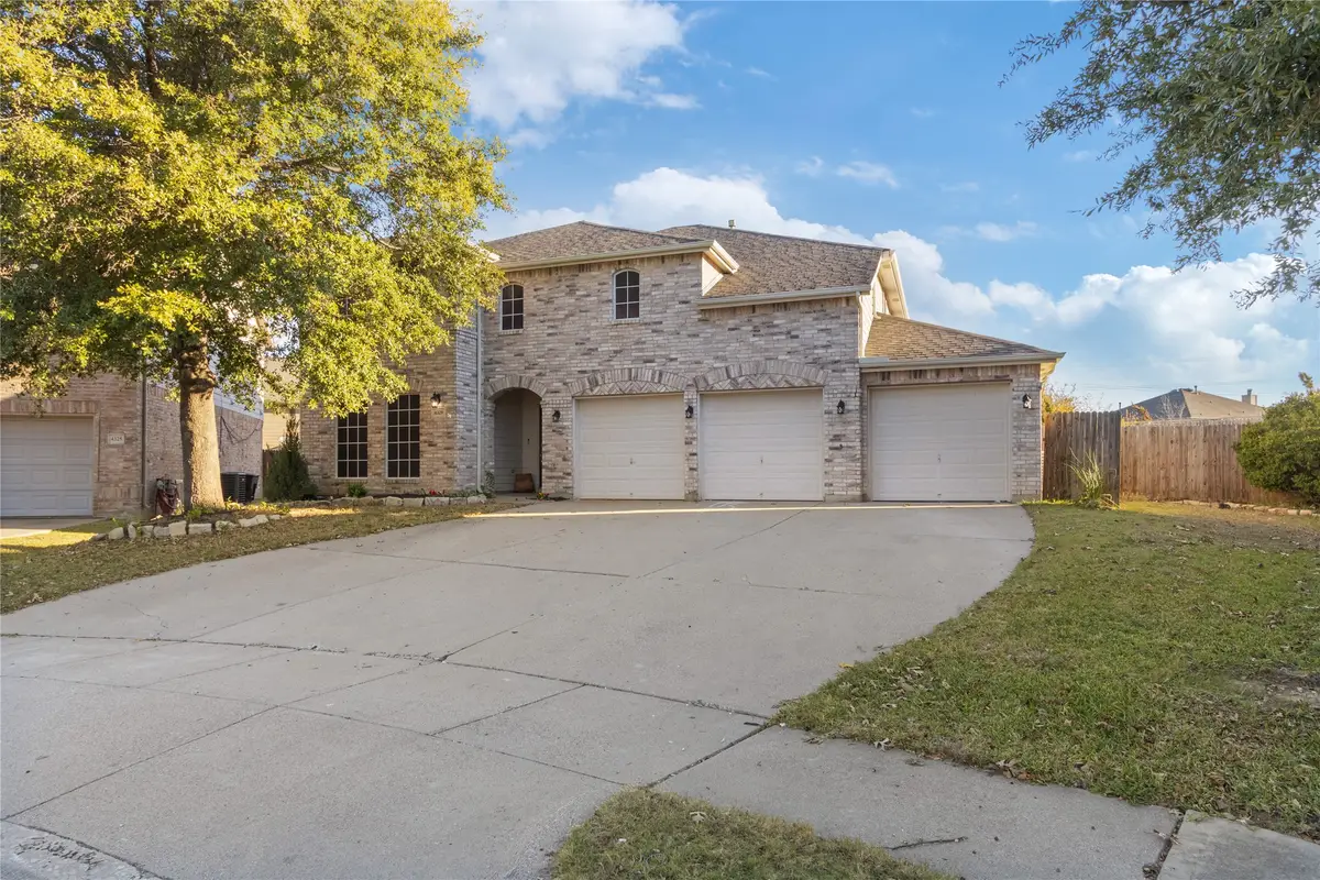 4329 Latigo Circle, Fort Worth, TX 76244 - Image #1