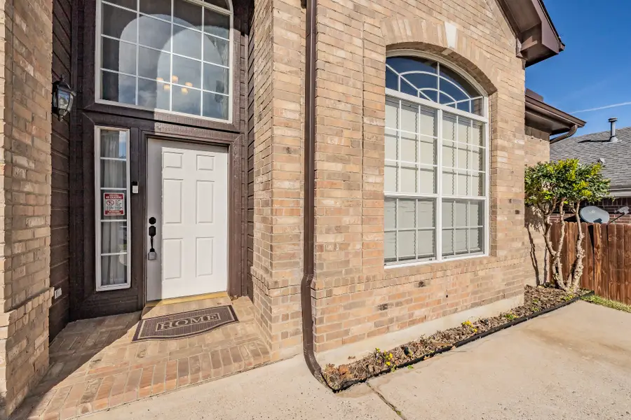 5545 Dunn Hill Drive, Fort Worth, TX 76137 - Image #3