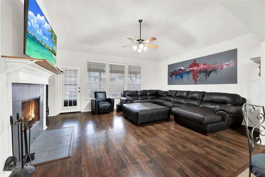 4621 Maple Hill Drive, Fort Worth, TX 76123 - Image #2