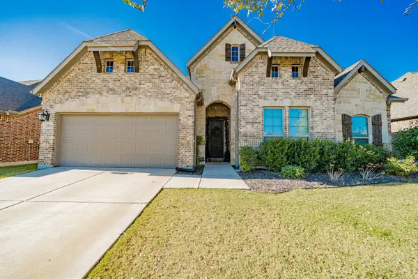 3204 Paxon Drive, Mansfield, TX 76084