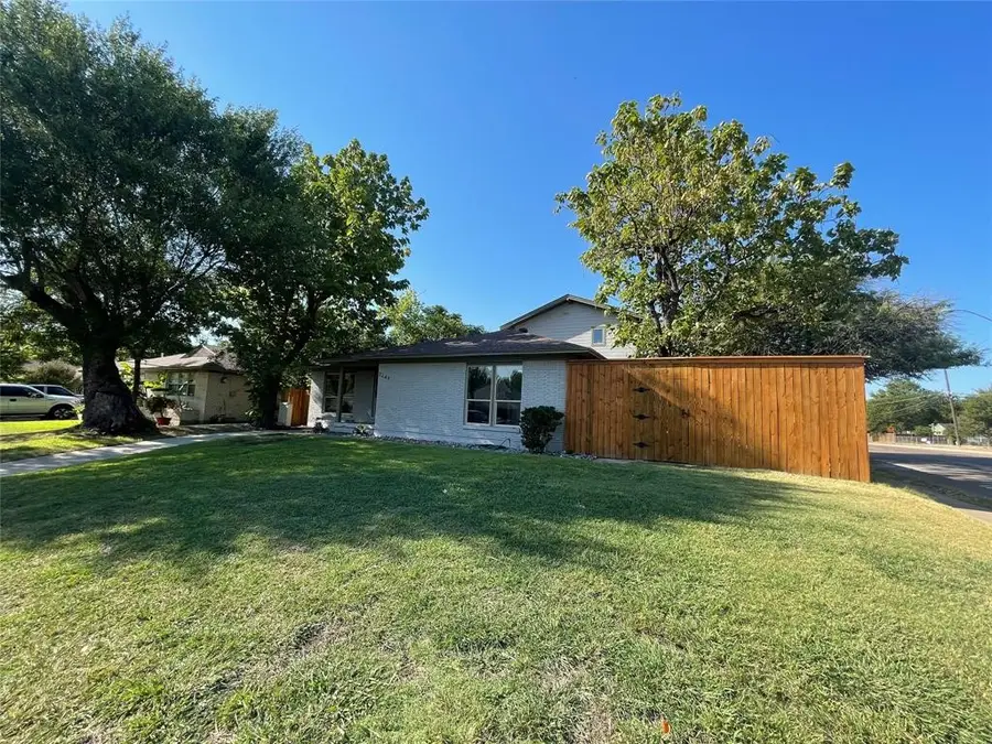 2249 Larry Drive, Dallas, TX 75228 - Image #2