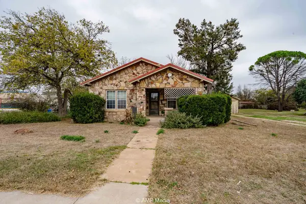 1104 N Avenue Avenue E, Haskell, TX 79521