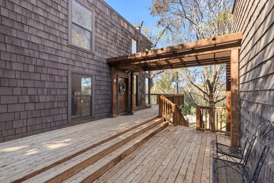 3161 Brincrest Circle, Farmers Branch, TX 75234 - Image #3