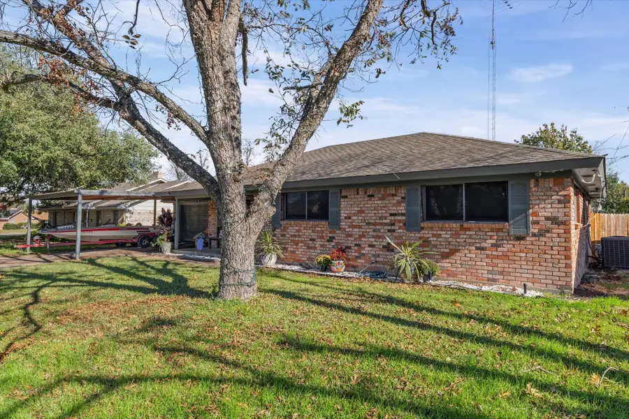 5806 Stratford Drive, Waco, TX 76710 - Image #2