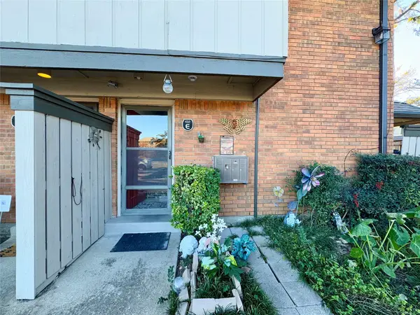 2814 Lineville Drive #102, Farmers Branch, TX 75234