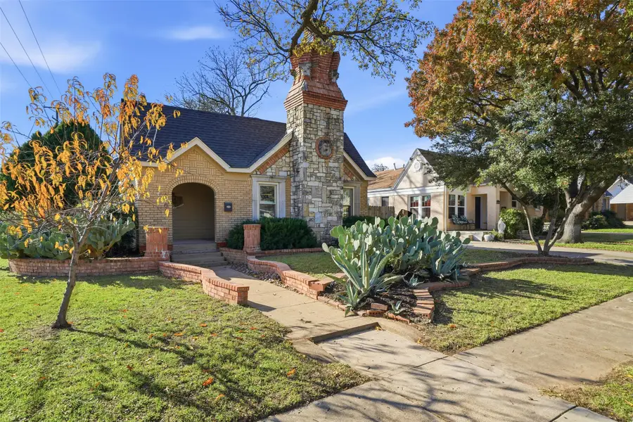 1102 Brunner Avenue, Dallas, TX 75224 - Image #2
