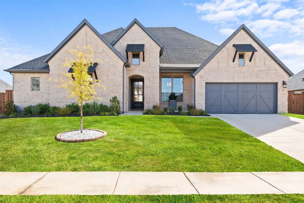 1901 Rockwood Lane, Mansfield, TX 76063 - Image #1