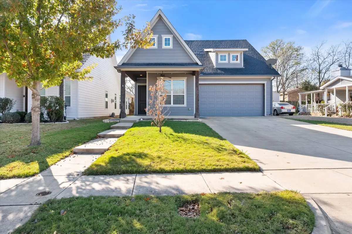 209 W Dallas Street, Mansfield, TX 76063 - Image #1