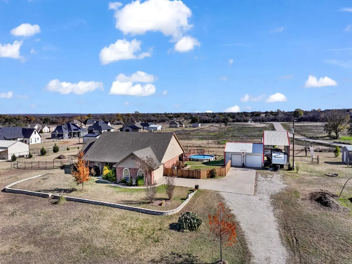 737 County Road 4699, Boyd, TX 76023 - Image #1