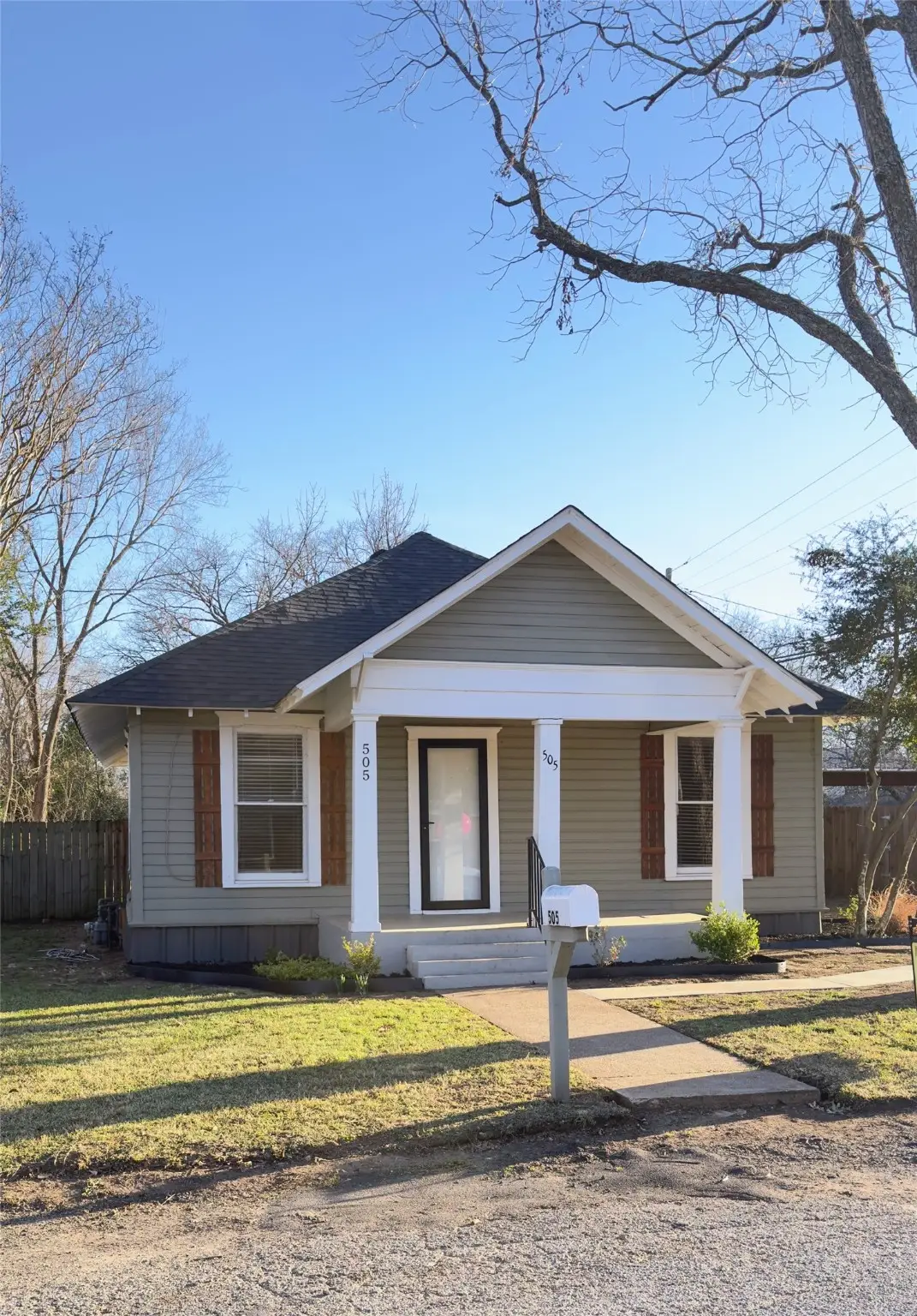 505 W Earl Street, Cleburne, TX 76033 - #1