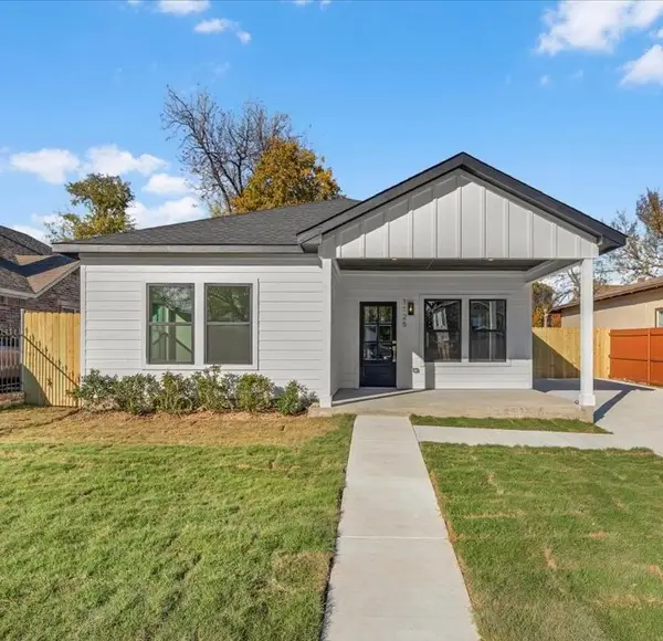 1125 E Humbolt Street, Fort Worth, TX 76104