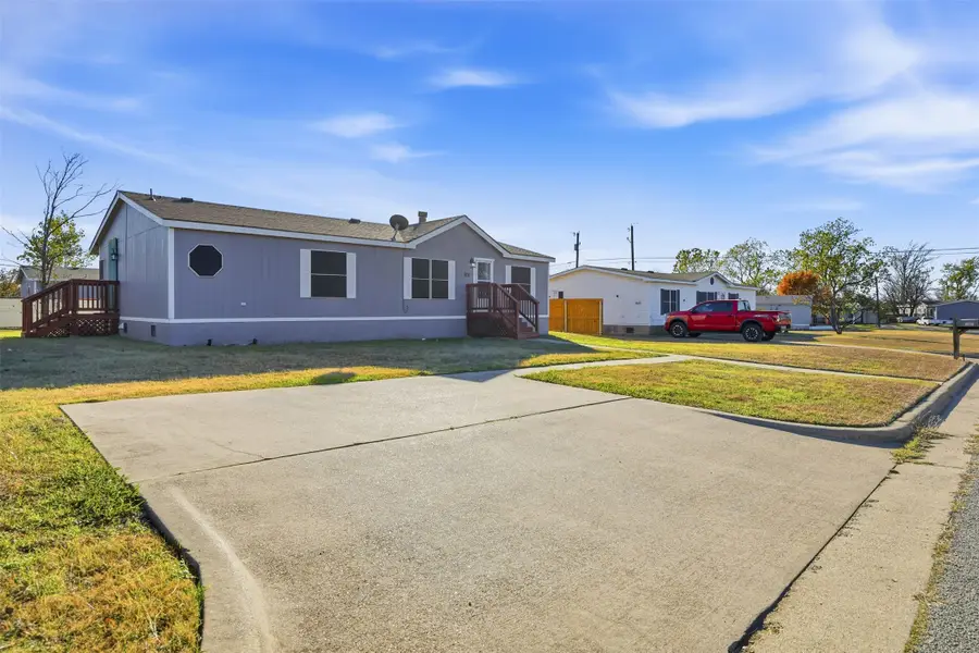 1507 Smooth Stone Drive, Cleburne, TX 76033 - #2