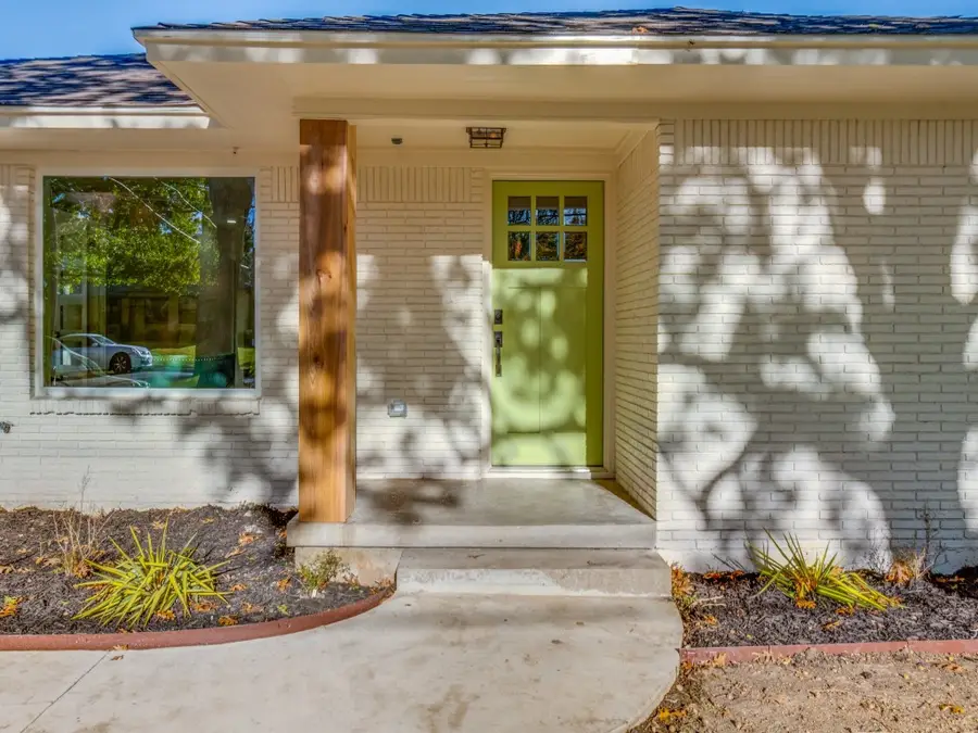 6611 Blessing Drive, Dallas, TX 75214 - Image #2