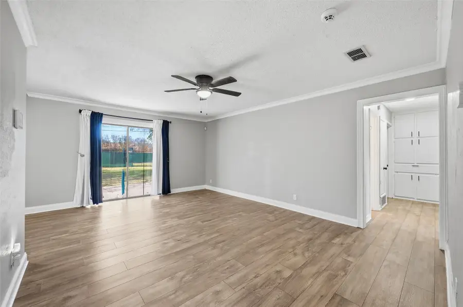 6524 Bernadine Drive, Watauga, TX 76148 - Image #3