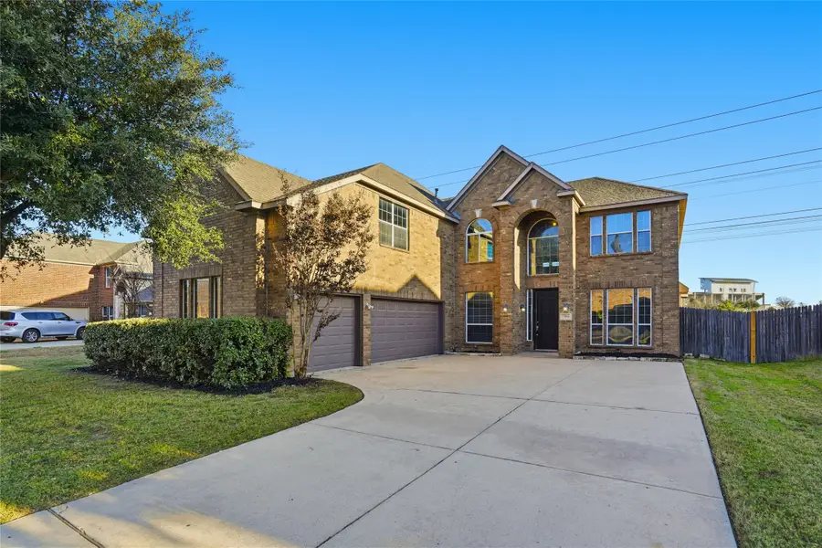 704 Rolling Hills Lane, Desoto, TX 75115 - Image #2