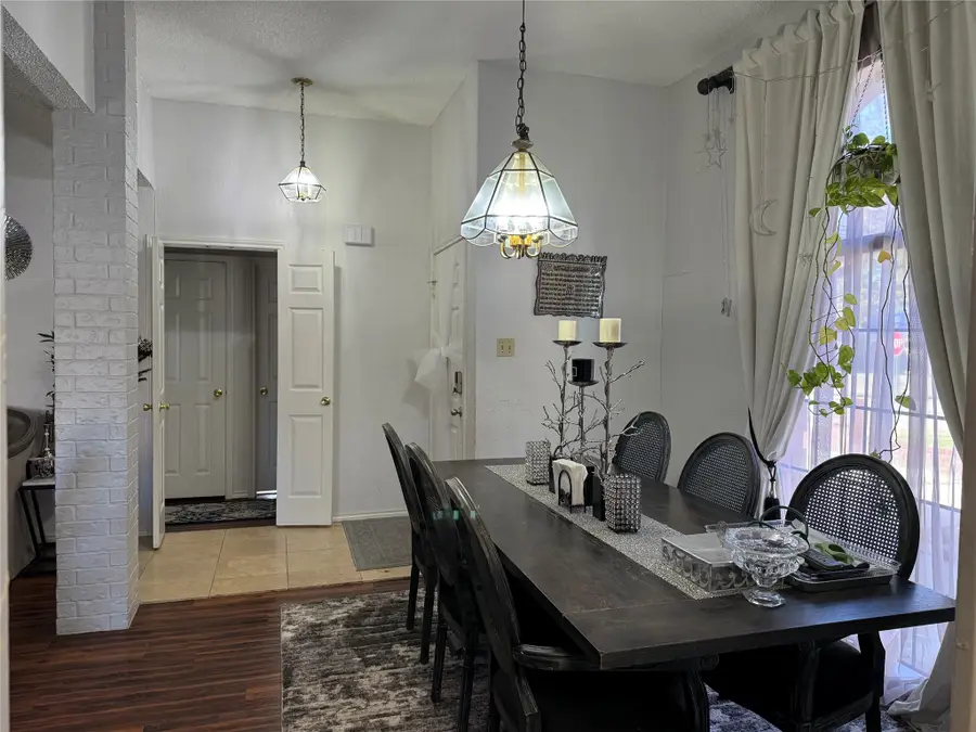 6115 Meadowside Trail, Arlington, TX 76017 - Image #2