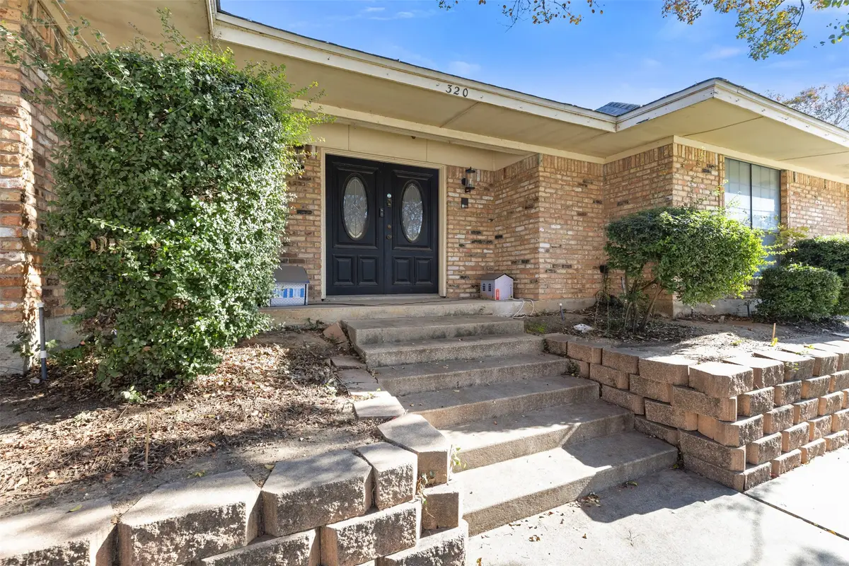 320 S Irving Heights Drive, Irving, TX 75060 - Image #1