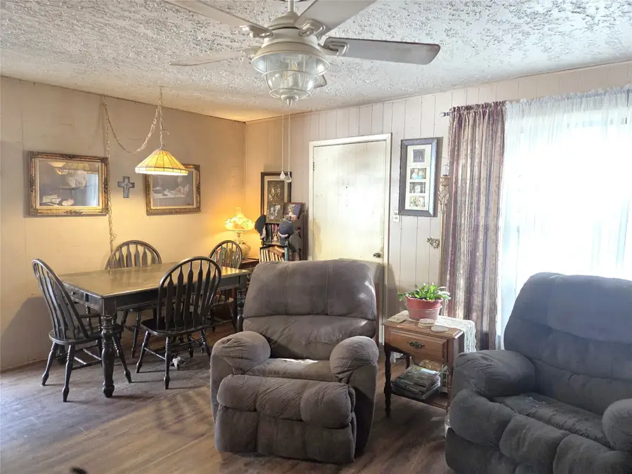 200 Hill Top Road, Glen Rose, TX 76043 - Image #2