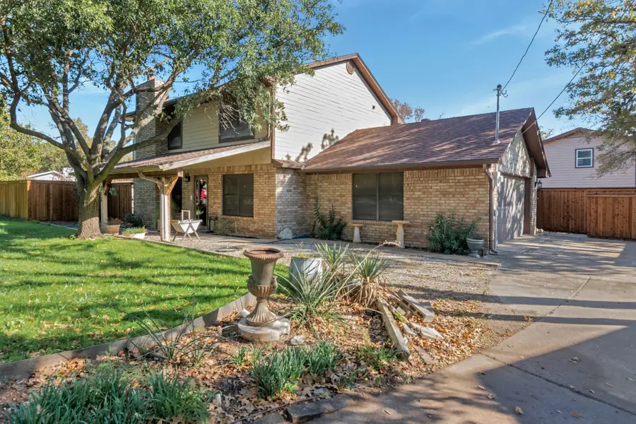 212 Hickory Lane, Hickory Creek, TX 75065 - Image #2