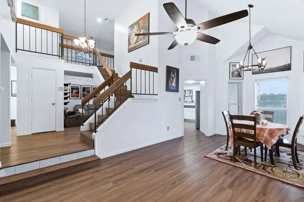 2421 Warrington Drive, Grand Prairie, TX 75052