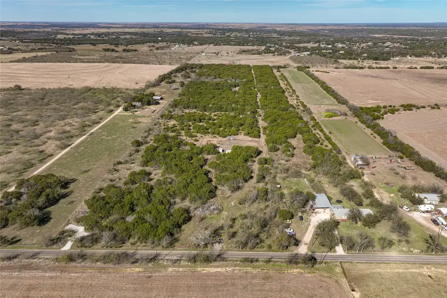 693 Garrett Lane, China Spring, TX 76633 - Image #2