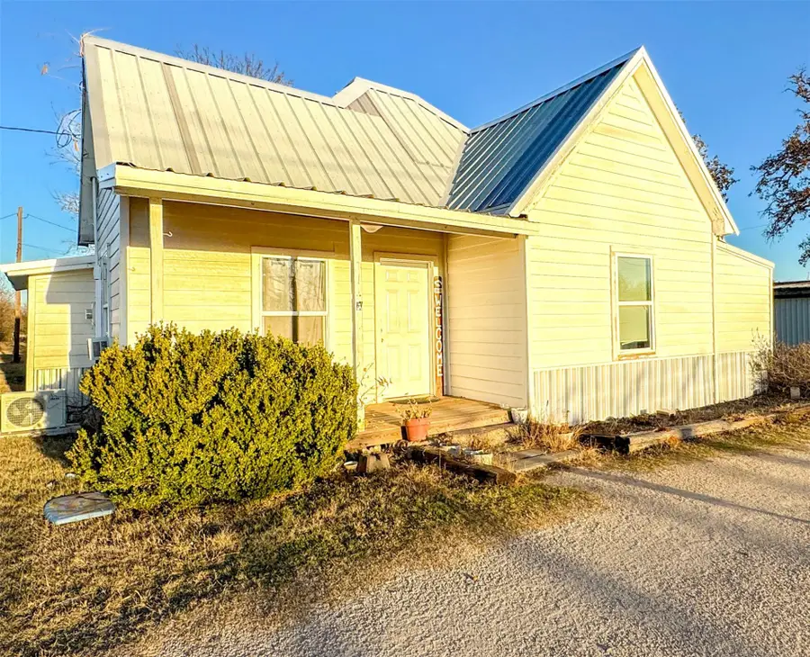 705 Avenue A, Cisco, TX 76437 - Image #2