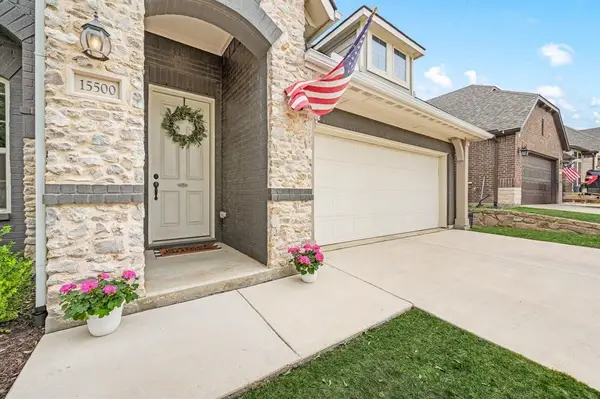 15500 Pioneer Bluff Trail, Fort Worth, TX 76262