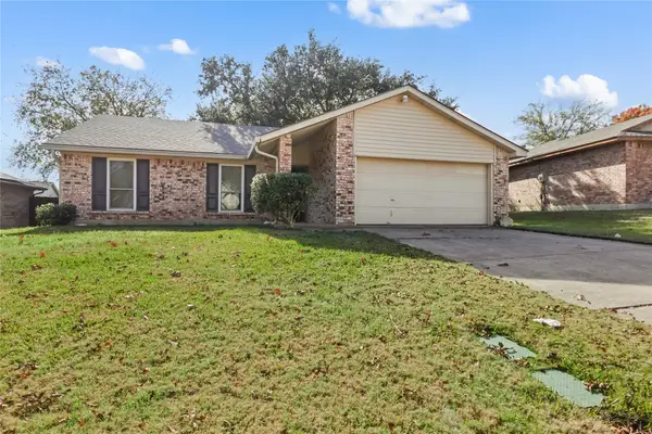 10129 Buffalo Grove Road, Fort Worth, TX 76108