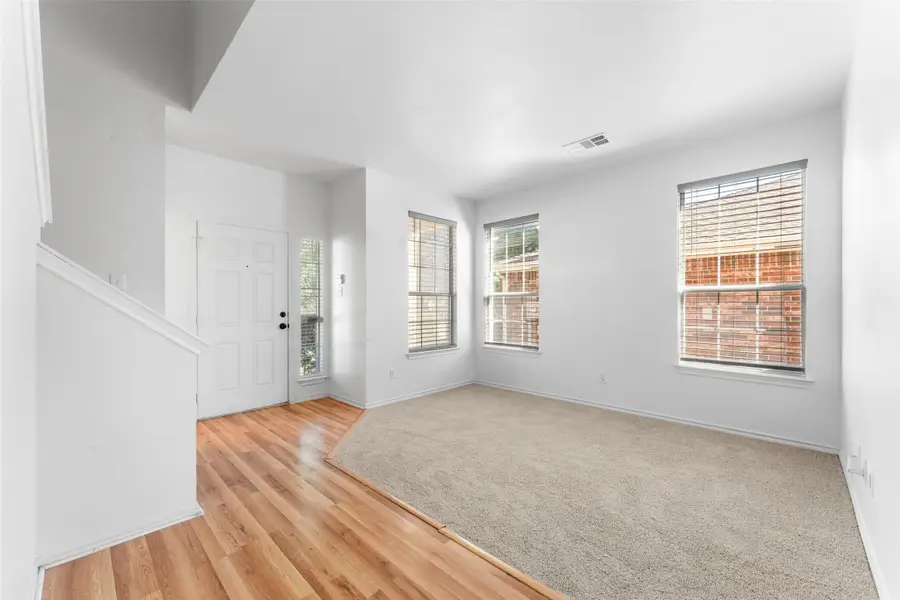 3203 Kingsbrook Drive, Wylie, TX 75098 - Image #2