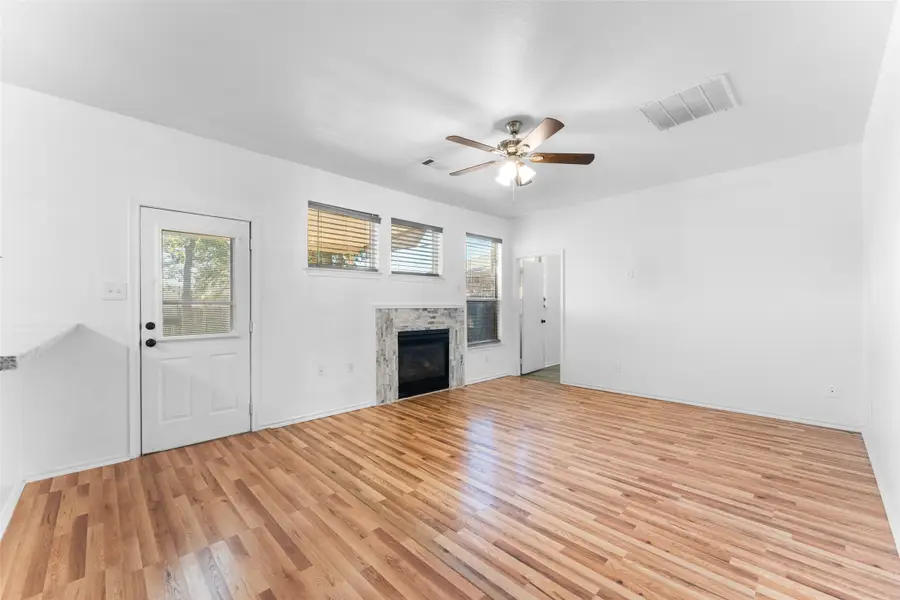 3203 Kingsbrook Drive, Wylie, TX 75098 - Image #3