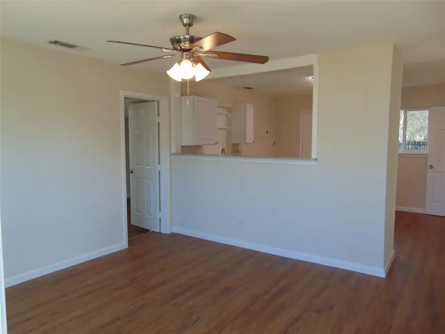 216 Wilmer Heights Drive, Wilmer, TX 75172 - Image #2