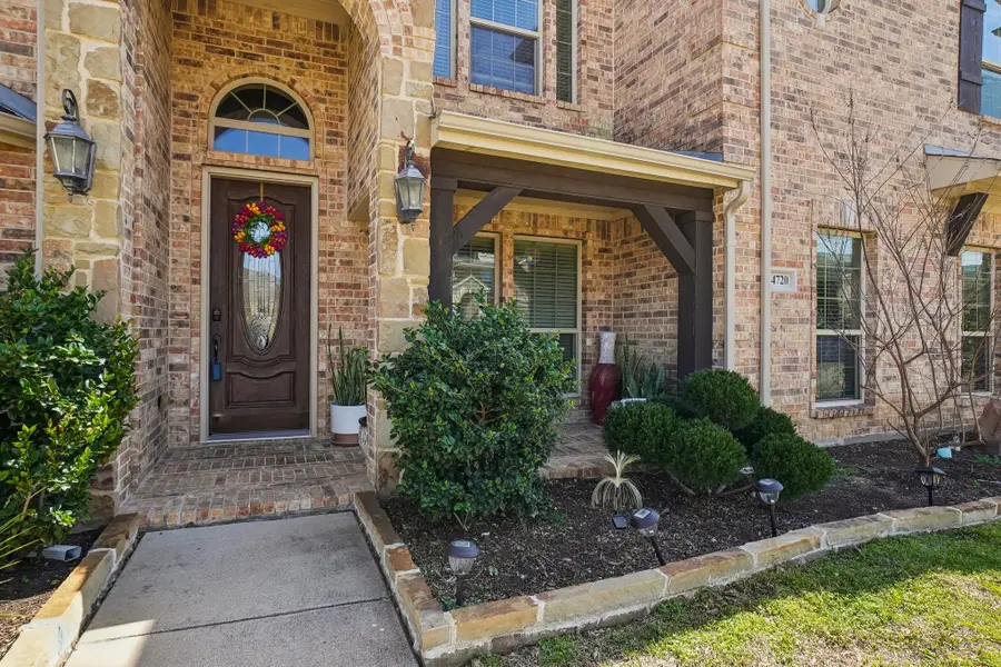 4720 Barn Owl Trail, Grand Prairie, TX 75052 - Image #2