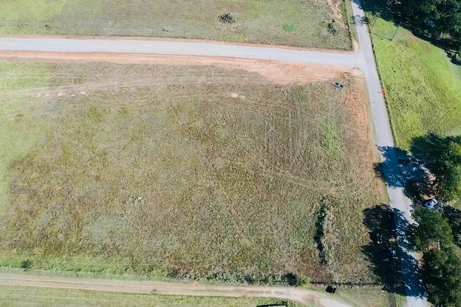 11 Kenzi Drive, Mineral Wells, TX 76067 - Image #3