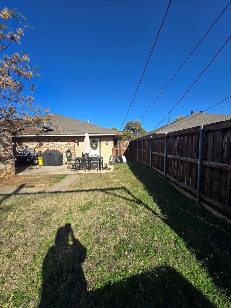 222 W Shady Grove Road W #222 East unit, Irving, TX 75060 - Image #3