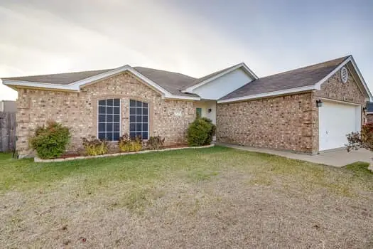951 Morgan Drive, Burleson, TX 76028 - Image #3